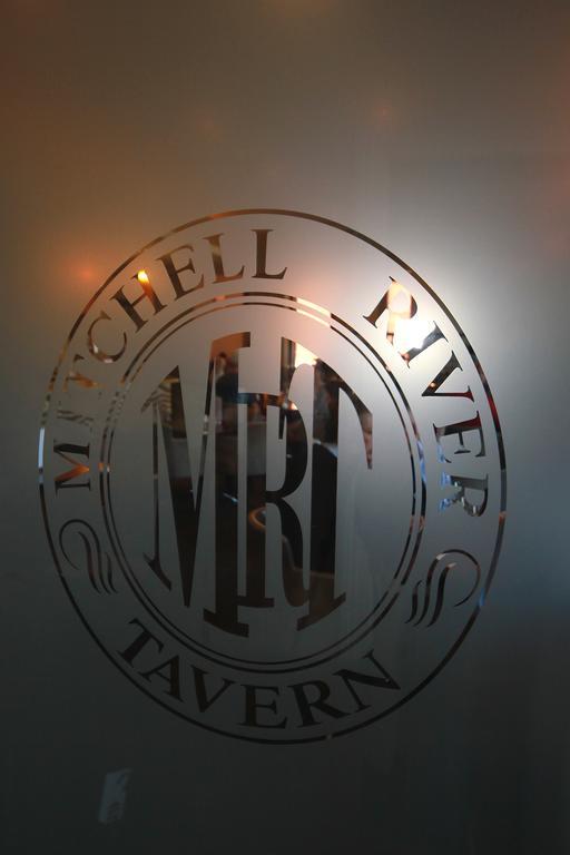 Mitchell River Tavern Bairnsdale Extérieur photo